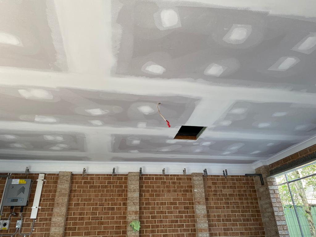 Garage ceiling plasterboard installed and set – Diagrid Constructions